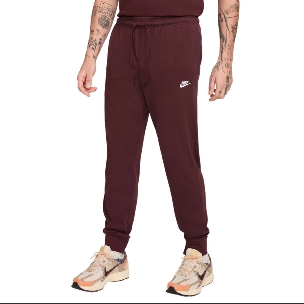 Nike Men's Burgundy Jogger Pants